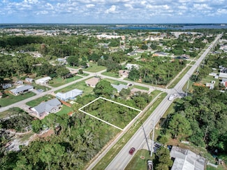 3208 Thunderbird Rd, Sebring, FL 33872
