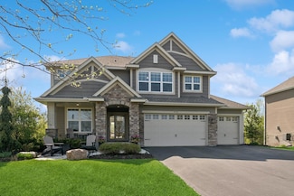 2570 Fieldstone Dr, Victoria, MN 55386