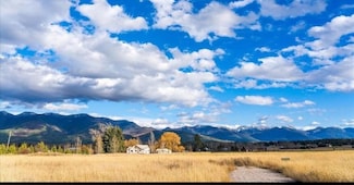 109 Lost Farm Ln, Kalispell, MT 59901