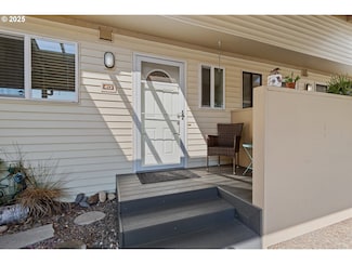 413 N Hayden Bay Dr Unit 87, Portland, OR 97217