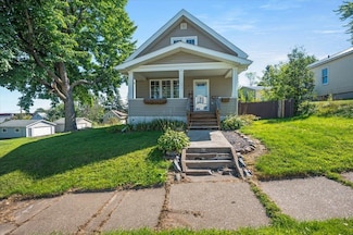 202 17th St, Cloquet, MN 55720