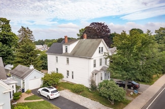 211 Court St, Plymouth, MA 02360