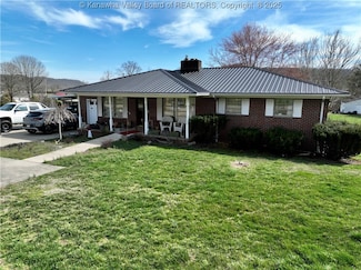 11859 Charleston Rd, Eleanor, WV 25168