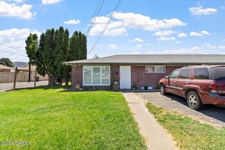 206 W White St, Union Gap, WA 98903