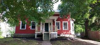12 Church St, Pulaski, NY 13142