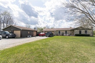1517 N Shea Rd, Lexington, IN 47138