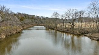 200 River Run Rd, Eureka Springs, AR 72632