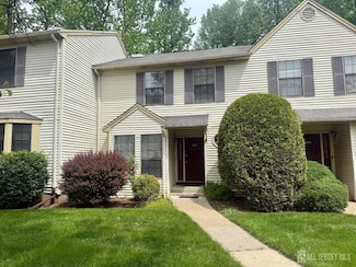 205 Timber Oaks Rd, Edison, NJ 08820