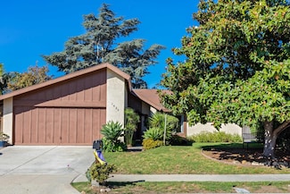 1425 Azalea Dr, Carpinteria, CA 93013