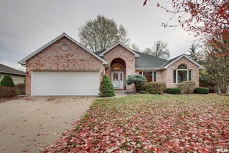 2814 W Oakbrook Ct, Quincy, IL 62305