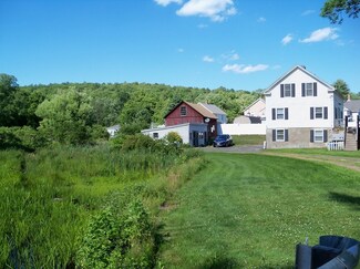 56 Spring St, Warren, MA 01083