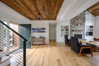 9 Tillinghast Dr Unit 9, Hingham, MA 02043