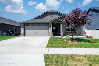 13241 N Loveland Way, Hayden, ID 83835