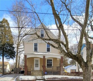 715 Garfield St, Akron, OH 44310