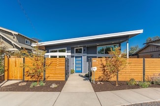 1232 NW Albany Ave, Bend, OR 97701