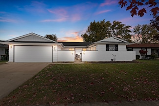 1031 Conrad Ct, Elk Grove Village, IL 60007