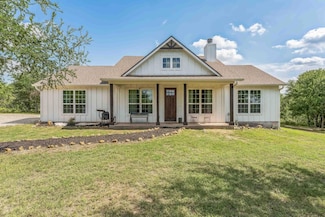 2720 County Road 466, Elgin, TX 78621