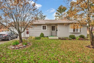 137 Thistle Lea, Buffalo, NY 14221