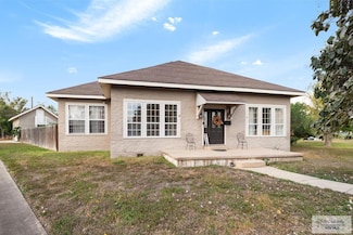 801 N Crockett St, San Benito, TX 78586