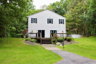 87 Wood Rd, Westtown, NY 10998