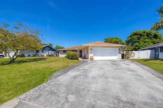 661 SE Sweetbay Ave, Port Saint Lucie, FL 34983