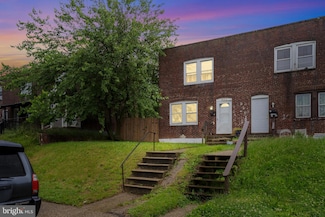 821 E Jeffrey St, Brooklyn, MD 21225