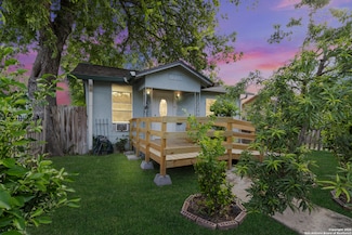 2911 Lombrano St, San Antonio, TX 78228