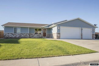 106 Drum Dr, Douglas, WY 82633