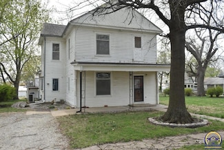 511 Cottage St, Nortonville, KS 66060