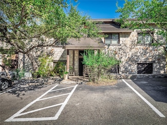 8200 Neely Dr Unit 202, Austin, TX 78759