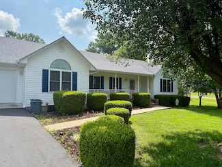 52 Lucy Ln, Jamestown, KY 42629