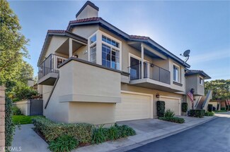 8070 E Oak Ridge Cir, Anaheim, CA 92808