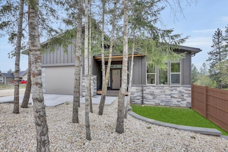 39980 Lake Summit Dr, Loon Lake, WA 99148