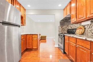 150-11 72nd Rd Unit 4H, Flushing, NY 11367