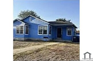 311 Canavan Ave, San Antonio, TX 78221