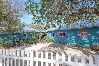 129 Lazy Ln, Key Largo, FL 33037