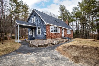 212 Pinewoods Rd, Lewiston, ME 04240