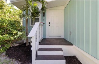 2995 Francis Ave, Naples, FL 34112