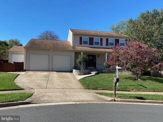 1302 Yellow Tavern Ct, Herndon, VA 20170