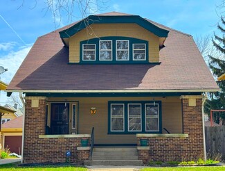 2430 N Grant Blvd, Milwaukee, WI 53210