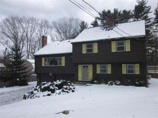 8 Carriage Hill Rd, Andover, MA 01810