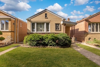 5534 S Natoma Ave, Chicago, IL 60638