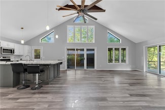 41 Buckingham Dr, Bella Vista, AR 72714