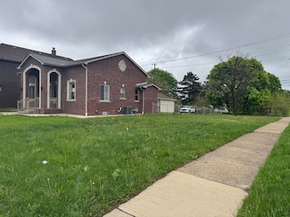 2910 Salina St, Dearborn, MI 48120