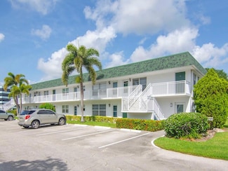 2800 Indian River Blvd Unit J6, Vero Beach, FL 32960