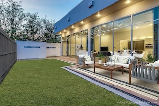 30 Vanguard Way, Dallas, TX 75243