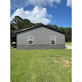 108 Adams Dr, Pangburn, AR 72121