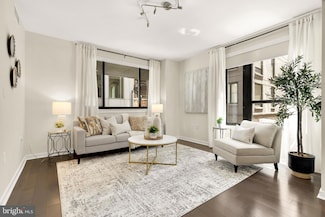 1010 Massachusetts Ave NW Unit 211, Washington, DC 20001