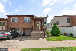 838 Hendrix St, Philadelphia, PA 19116