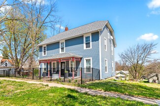 133 N 5th St, West Branch, IA 52358